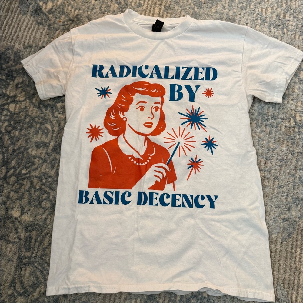 🤍gildan t shirt